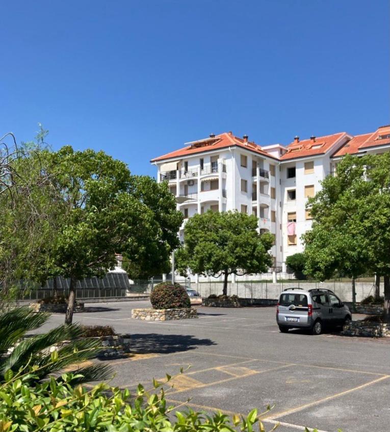 Aria Luce Mare Lejlighed San Bartolomeo Al Mare Eksteriør billede